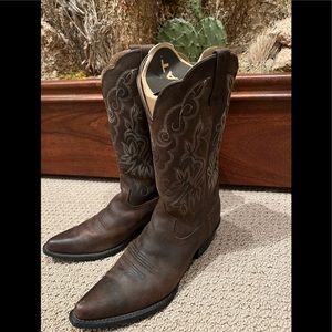 Women’s Ariat Western Boots-distressed brown